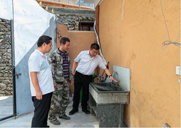 厅水保站与舟曲县峰迭镇狼岔坝村开展结对共建主题党日活动